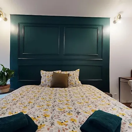 8 People - 4 - 2 Salle De Bain - Metro 7 & 14 - Porte Italie - Private Car Park- Wifi *
